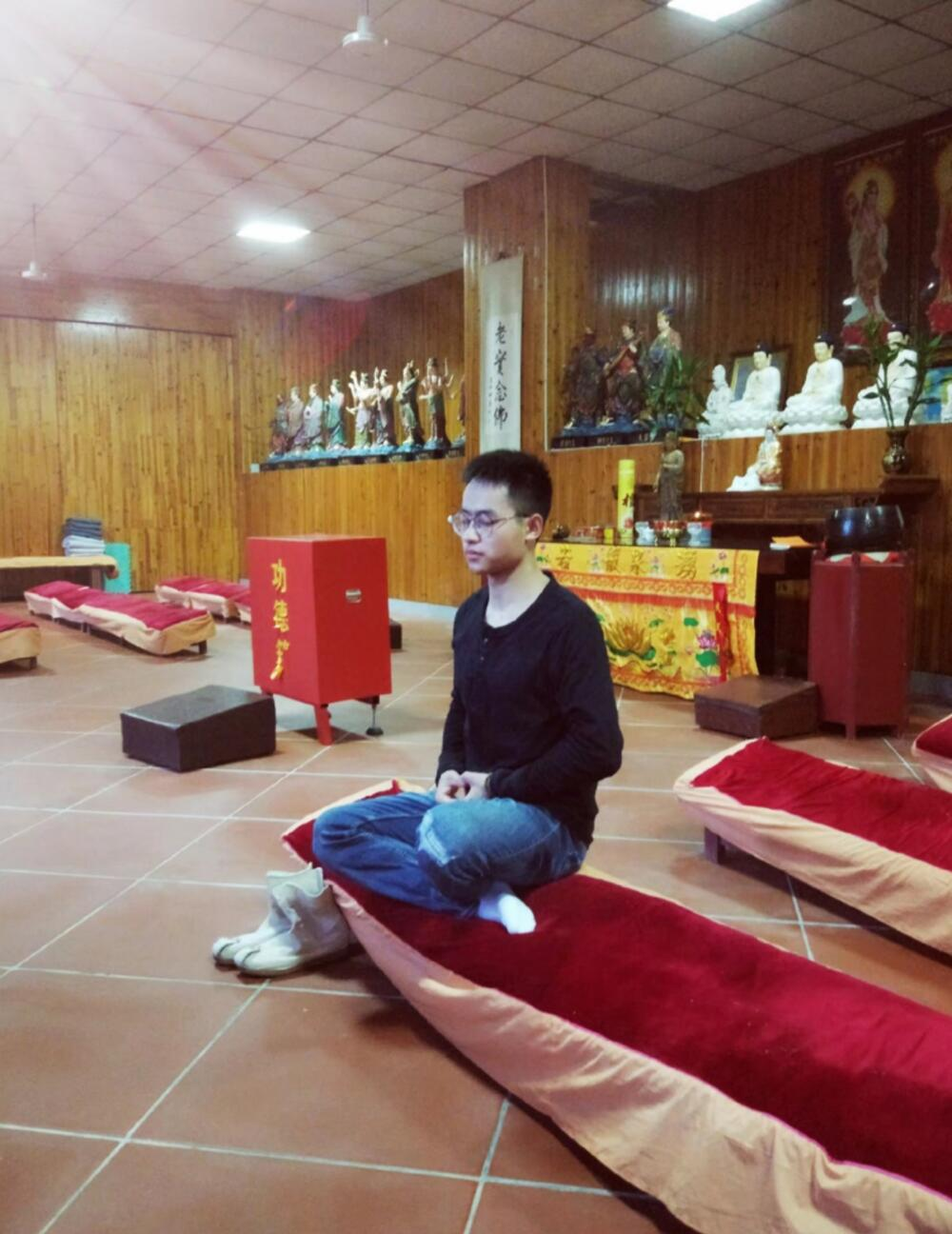 在寺院两个月的生活经历——到哪里找一颗平静柔和的心-2.png
